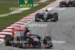 Daniil Kvyat (RUS) Scuderia Toro Rosso STR9. 30.03.2014. Formula 1 World Championship, Rd 2, Malaysian Grand Prix, Sepang, Malaysia, Sunday.