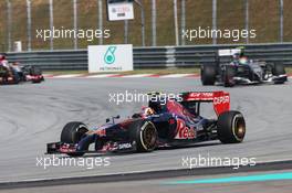 Daniil Kvyat (RUS) Scuderia Toro Rosso STR9. 30.03.2014. Formula 1 World Championship, Rd 2, Malaysian Grand Prix, Sepang, Malaysia, Sunday.
