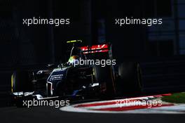 Esteban Gutierrez (MEX) Sauber C33. 10.10.2014. Formula 1 World Championship, Rd 16, Russian Grand Prix, Sochi Autodrom, Sochi, Russia, Practice Day.