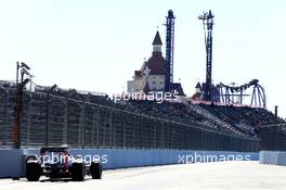 Daniel Ricciardo (AUS) Red Bull Racing RB10. 10.10.2014. Formula 1 World Championship, Rd 16, Russian Grand Prix, Sochi Autodrom, Sochi, Russia, Practice Day.