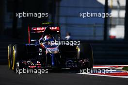 Daniil Kvyat (RUS) Scuderia Toro Rosso STR9. 10.10.2014. Formula 1 World Championship, Rd 16, Russian Grand Prix, Sochi Autodrom, Sochi, Russia, Practice Day.