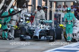 Lewis Hamilton (GBR) Mercedes AMG F1 pit stop. 12.10.2014. Formula 1 World Championship, Rd 16, Russian Grand Prix, Sochi Autodrom, Sochi, Russia, Race Day.