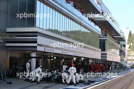Jenson Button (GBR) McLaren MP4-29 pit stop. 12.10.2014. Formula 1 World Championship, Rd 16, Russian Grand Prix, Sochi Autodrom, Sochi, Russia, Race Day.