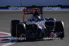 Daniil Kvyat (RUS) Scuderia Toro Rosso STR9. 11.10.2014. Formula 1 World Championship, Rd 16, Russian Grand Prix, Sochi Autodrom, Sochi, Russia, Qualifying Day.