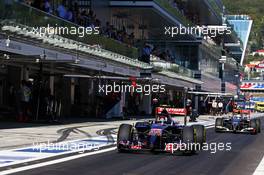 Daniil Kvyat (RUS) Scuderia Toro Rosso STR9. 11.10.2014. Formula 1 World Championship, Rd 16, Russian Grand Prix, Sochi Autodrom, Sochi, Russia, Qualifying Day.