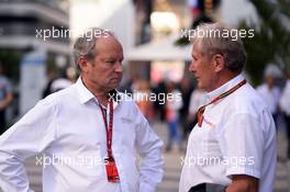 Dr Helmut Marko (AUT) Red Bull Motorsport Consultant (Right). 12.10.2014. Formula 1 World Championship, Rd 16, Russian Grand Prix, Sochi Autodrom, Sochi, Russia, Race Day.