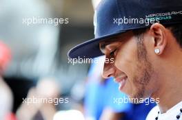 Lewis Hamilton (GBR) Mercedes AMG F1 signs autographs for the fans at the Fanzone. 09.10.2014. Formula 1 World Championship, Rd 16, Russian Grand Prix, Sochi Autodrom, Sochi, Russia, Preparation Day.