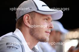 Kevin Magnussen (DEN) McLaren signs autographs for the fans at the Fanzone. 09.10.2014. Formula 1 World Championship, Rd 16, Russian Grand Prix, Sochi Autodrom, Sochi, Russia, Preparation Day.