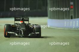 Adrian Sutil (GER) Sauber C33. 19.09.2014. Formula 1 World Championship, Rd 14, Singapore Grand Prix, Singapore, Singapore, Practice Day.