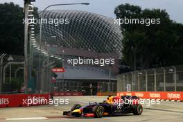 Sebastian Vettel (GER), Red Bull Racing  20.09.2014. Formula 1 World Championship, Rd 14, Singapore Grand Prix, Singapore, Singapore, Qualifying Day.