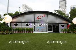 F1 Communications Hub. 20.09.2014. Formula 1 World Championship, Rd 14, Singapore Grand Prix, Singapore, Singapore, Qualifying Day.