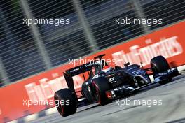 Adrian Sutil (GER), Sauber F1 Team  20.09.2014. Formula 1 World Championship, Rd 14, Singapore Grand Prix, Singapore, Singapore, Qualifying Day.