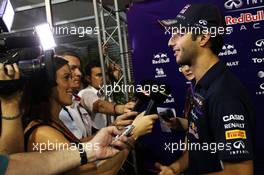 Daniel Ricciardo (AUS) Red Bull Racing with the media. 18.09.2014. Formula 1 World Championship, Rd 14, Singapore Grand Prix, Singapore, Singapore, Preparation Day.