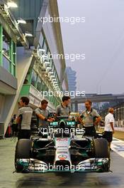 Mercedes AMG F1 W05 in the pits. 18.09.2014. Formula 1 World Championship, Rd 14, Singapore Grand Prix, Singapore, Singapore, Preparation Day.