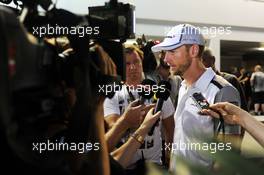 Jenson Button (GBR) McLaren with the media. 18.09.2014. Formula 1 World Championship, Rd 14, Singapore Grand Prix, Singapore, Singapore, Preparation Day.