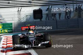 Esteban Gutierrez (MEX) Sauber C33. 21.11.2014. Formula 1 World Championship, Rd 19, Abu Dhabi Grand Prix, Yas Marina Circuit, Abu Dhabi, Practice Day.