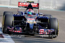 Daniil Kvyat (RUS), Scuderia Toro Rosso  21.11.2014. Formula 1 World Championship, Rd 19, Abu Dhabi Grand Prix, Yas Marina Circuit, Abu Dhabi, Practice Day.
