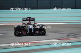 Esteban Ocon (FRA) Lotus F1 E22 Test Driver. 21.11.2014. Formula 1 World Championship, Rd 19, Abu Dhabi Grand Prix, Yas Marina Circuit, Abu Dhabi, Practice Day.