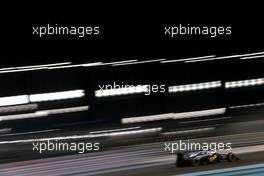 Kevin Magnussen (DEN), McLaren F1  21.11.2014. Formula 1 World Championship, Rd 19, Abu Dhabi Grand Prix, Yas Marina Circuit, Abu Dhabi, Practice Day.