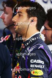 Daniel Ricciardo (AUS) Red Bull Racing. 21.11.2014. Formula 1 World Championship, Rd 19, Abu Dhabi Grand Prix, Yas Marina Circuit, Abu Dhabi, Practice Day.