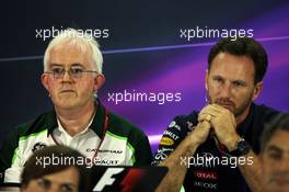 (L to R): Finbarr O'Connell, Caterham F1 Team Administrator with Christian Horner (GBR) Red Bull Racing Team Principal in the FIA Press Conference. 21.11.2014. Formula 1 World Championship, Rd 19, Abu Dhabi Grand Prix, Yas Marina Circuit, Abu Dhabi, Practice Day.