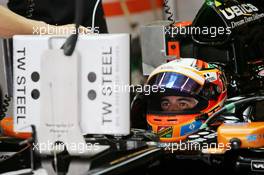 Sergio Perez (MEX) Sahara Force India F1 VJM07 in the pits. 21.11.2014. Formula 1 World Championship, Rd 19, Abu Dhabi Grand Prix, Yas Marina Circuit, Abu Dhabi, Practice Day.
