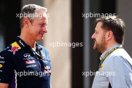 (L to R): Jonathan Wheatley (GBR) Red Bull Racing Team Manager with Paul Hembery (GBR) Pirelli Motorsport Director. 21.11.2014. Formula 1 World Championship, Rd 19, Abu Dhabi Grand Prix, Yas Marina Circuit, Abu Dhabi, Practice Day.