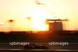 Daniil Kvyat (RUS) Scuderia Toro Rosso STR9. 22.11.2014. Formula 1 World Championship, Rd 19, Abu Dhabi Grand Prix, Yas Marina Circuit, Abu Dhabi, Qualifying Day.