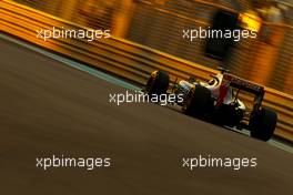 Daniil Kvyat (RUS), Scuderia Toro Rosso  22.11.2014. Formula 1 World Championship, Rd 19, Abu Dhabi Grand Prix, Yas Marina Circuit, Abu Dhabi, Qualifying Day.