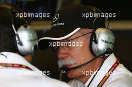 Dr. Dieter Zetsche (GER) Daimler AG CEO. 22.11.2014. Formula 1 World Championship, Rd 19, Abu Dhabi Grand Prix, Yas Marina Circuit, Abu Dhabi, Qualifying Day.