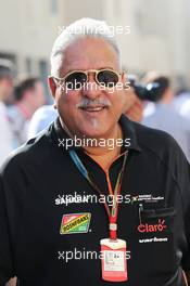 Dr. Vijay Mallya (IND) Sahara Force India F1 Team Owner. 23.11.2014. Formula 1 World Championship, Rd 19, Abu Dhabi Grand Prix, Yas Marina Circuit, Abu Dhabi, Race Day.