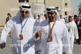 H. E. Khaldoon Al Mubarak (UAE) Abu Dhabi Executive Affairs Authority (Left). 23.11.2014. Formula 1 World Championship, Rd 19, Abu Dhabi Grand Prix, Yas Marina Circuit, Abu Dhabi, Race Day.