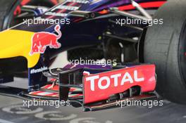 Red Bull Racing RB10 front wing. 23.11.2014. Formula 1 World Championship, Rd 19, Abu Dhabi Grand Prix, Yas Marina Circuit, Abu Dhabi, Race Day.