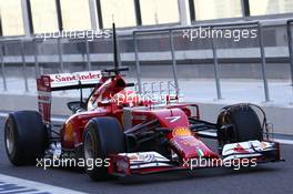 Kimi Raikkonen (FIN) Ferrari F14-T running sensor equipment. 25.11.2014. Formula 1 Testing, Day One, Yas Marina Circuit, Abu Dhabi, Tuesday.