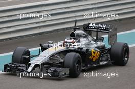 Stoffel Vandoorne (BEL) McLaren MP4-29H Test and Reserve Driver - Honda engine being used. 25.11.2014. Formula 1 Testing, Day One, Yas Marina Circuit, Abu Dhabi, Tuesday.