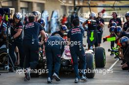 Scuderia Toro Rosso practice pit stops. 31.10.2014. Formula 1 World Championship, Rd 17, United States Grand Prix, Austin, Texas, USA, Practice Day.