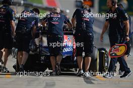 Daniel Ricciardo (AUS) Red Bull Racing RB10. 31.10.2014. Formula 1 World Championship, Rd 17, United States Grand Prix, Austin, Texas, USA, Practice Day.