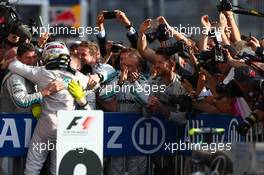 1st place Lewis Hamilton (GBR) Mercedes AMG F1. 02.11.2014. Formula 1 World Championship, Rd 17, United States Grand Prix, Austin, Texas, USA, Race Day.