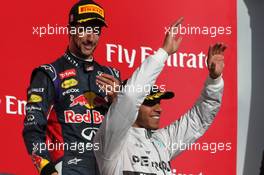 Lewis Hamilton (GBR), Mercedes AMG F1 Team and Daniel Ricciardo (AUS), Red Bull Racing  02.11.2014. Formula 1 World Championship, Rd 17, United States Grand Prix, Austin, Texas, USA, Race Day.