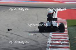 Adrian Sutil (GER) Sauber C33 crashed out at the start of the race. 02.11.2014. Formula 1 World Championship, Rd 17, United States Grand Prix, Austin, Texas, USA, Race Day.