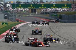 Fernando Alonso (ESP) Ferrari F14-T at the start of the race. 02.11.2014. Formula 1 World Championship, Rd 17, United States Grand Prix, Austin, Texas, USA, Race Day.