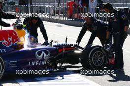 Daniel Ricciardo (AUS) Red Bull Racing RB10 in the pits. 01.11.2014. Formula 1 World Championship, Rd 17, United States Grand Prix, Austin, Texas, USA, Qualifying Day.