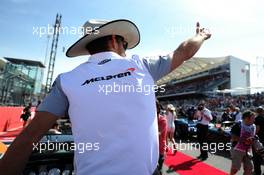 Jenson Button (GBR) McLaren on the drivers parade. 02.11.2014. Formula 1 World Championship, Rd 17, United States Grand Prix, Austin, Texas, USA, Race Day.