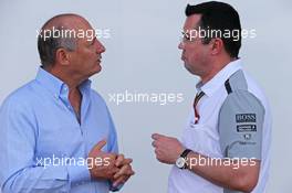 (L to R): Ron Dennis (GBR) McLaren Executive Chairman with Eric Boullier (FRA) McLaren Racing Director. 02.11.2014. Formula 1 World Championship, Rd 17, United States Grand Prix, Austin, Texas, USA, Race Day.