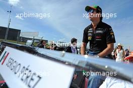 Sergio Perez (MEX) Sahara Force India F1 on the drivers parade. 02.11.2014. Formula 1 World Championship, Rd 17, United States Grand Prix, Austin, Texas, USA, Race Day.