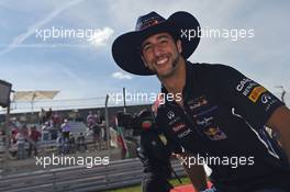 Daniel Ricciardo (AUS) Red Bull Racing on the drivers parade. 02.11.2014. Formula 1 World Championship, Rd 17, United States Grand Prix, Austin, Texas, USA, Race Day.