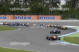 Start, Lucas Auer (AUT) KFZTEILE24 MÜCKE MOTORSPORT Dallara F312 Mercedes 03.05.2014. FIA F3 European Championship 2014, Round 2, Race 1, Hockenheim, Germany