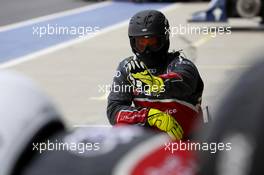 Audi Mechanic 19.04.2014, FIA World Endurance Championship, Round 1, Silverstone, England, Saturday.