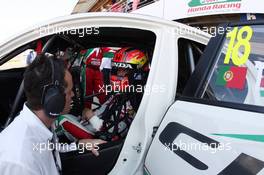   Free Practice 2, Tiago Monteiro (POR) Honda Civic WTCC, Castrol Honda WTC Team   12.04.2014. World Touring Car Championship, Rounds 01 and 02, Marrakech, Morocco.