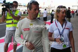   Free Practice 1, SÃ©bastien Loeb (FRA) Citroen C-ElysÃ©e WTCC, Citroen Total WTCC and his wife   12.04.2014. World Touring Car Championship, Rounds 01 and 02, Marrakech, Morocco.